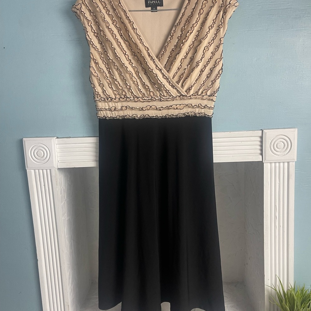 Adrianna Papell Cream and Black Midi Cocktail Dress